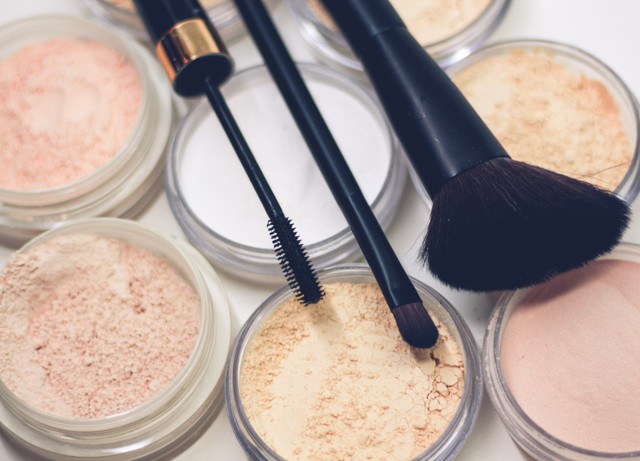 Ini Dia 5 Produk Make Up Natural yang Wajib Kamu Coba! Foto: Unsplash