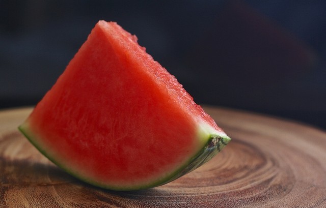 Ilustrasi  tips cara memilih semangka yang bagus di pasar, sumber foto Pixabay