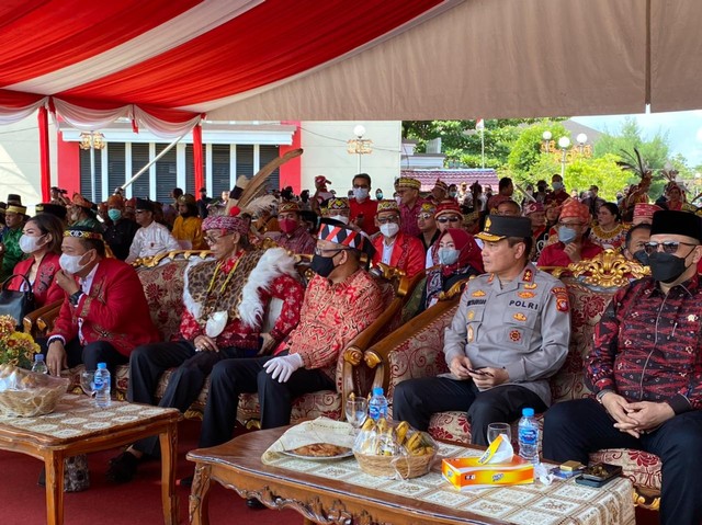 Gubernur Kalbar Sutarmidji menghadiri Pekan Gawai Dayak Kalbar di Rumah Radakng. Foto: Teri/Hi!Pontianak 