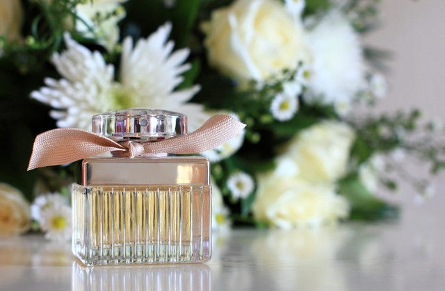 Ilustrasi parfum. Foto: Flying object/Shutterstock