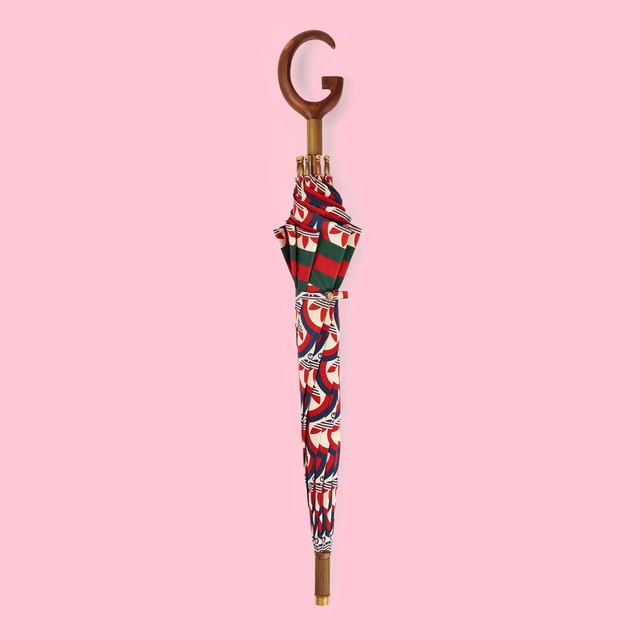 Gucci x adidas Rilis Payung Mewah Rp 18 Juta, Dihujat karena Tidak Tahan Air (40365)