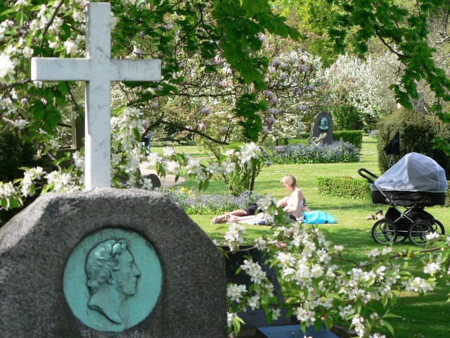Ilustrasi Pemakaman Assistens di Kopenhagen. Foto: Tomasz Otap/Shutterstock