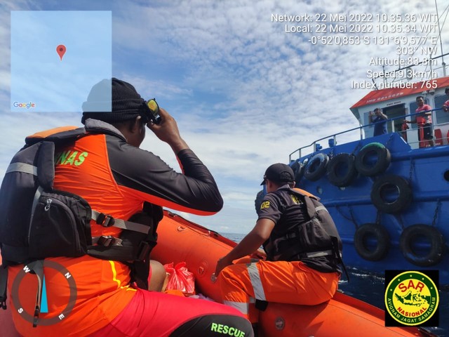 Proses pencarian nelayan hilang di Perairan Raja Ampat oleh tim Rescue Basarnas Sorong, foto: Istimewa