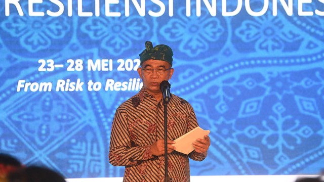 Menko PMK Muhadjir Effendy memberikan sambutan sebelum meresmikan Rumah Resiliensi Indonesia dalam rangkaian Global Platform for Disaster Risk Reduction (GPDRR) 2022 di Nusa Dua, Bali, Senin (23/5/2022). Foto: Akbar Nugroho Gumay/ANTARA FOTO