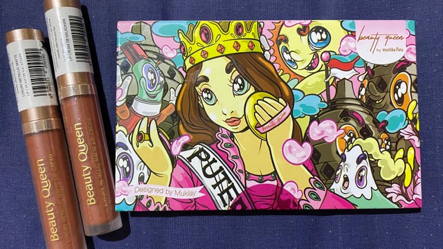 Beauty Queen by Mustika Ratu rilis Borobudur Face Palette and Lip Cream bersama MUA Bubah Alfian dan ilustrator Muklay. Foto: Judith Aura/kumparan