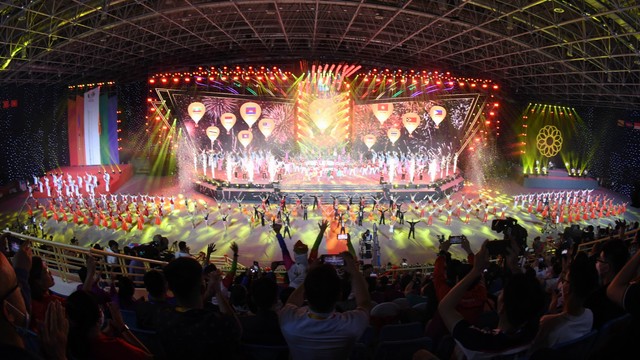 Foto: Kemeriahan Penutupan SEA Games 2021 Vietnam | kumparan.com