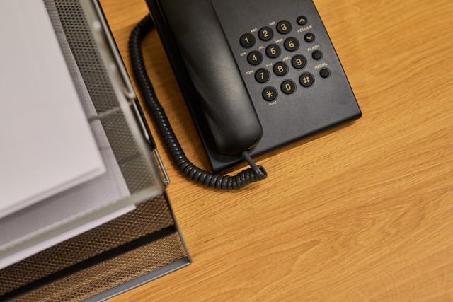 Ilustrasi Kode Telepon India, Foto Pexels Ron Lach