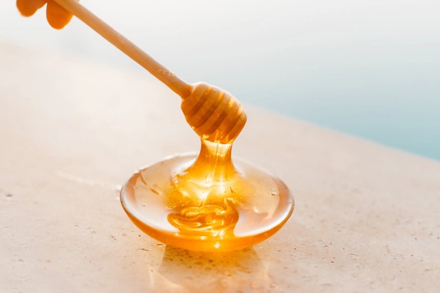 Ilustrasi madu untuk ibu hamil (Sumber: Pexels)