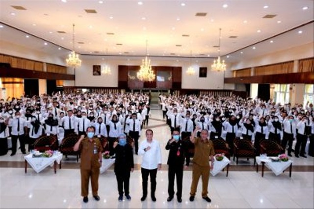 470 Guru di Surabaya Resmi Diangkat Sebagai Tenaga PPPK