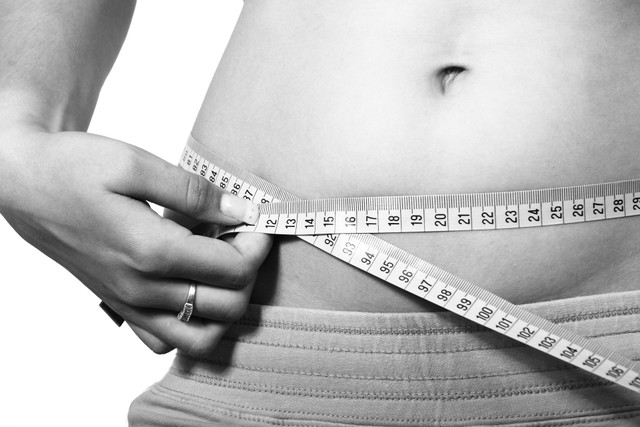 gambar tubuh wanita idela sumber : https://pixabay.com/id/photos/perut-tubuh-kalori-diet-olahraga-2354/