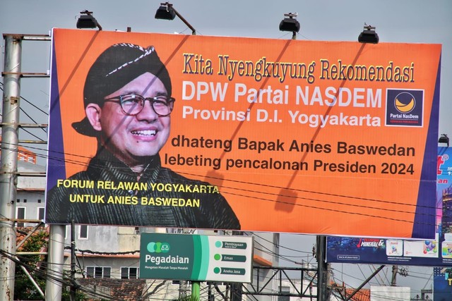 Baliho Anies Baswedan dengan logo Nasdem di Daerah Istimewa Yogyakarta. Foto: Dok. Istimewa