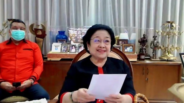Ketum PDIP Megawati Soekarnoputri halal bihalal secara virtual dengan kader. Foto: PDIP