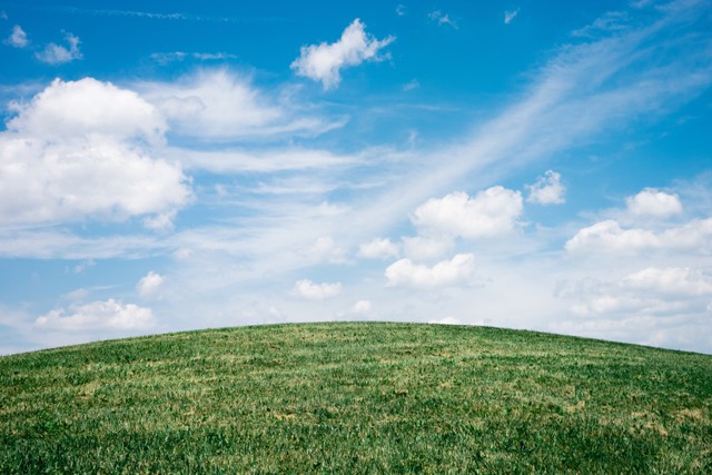 Kata Mutiara tentang Langit Biru, Foto: Pexels/Scott Webb. 
