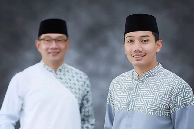 Ridwan Kamil bersama putra sulungnya, Emmeril Khan. Foto: Instagram/@ridwankamil