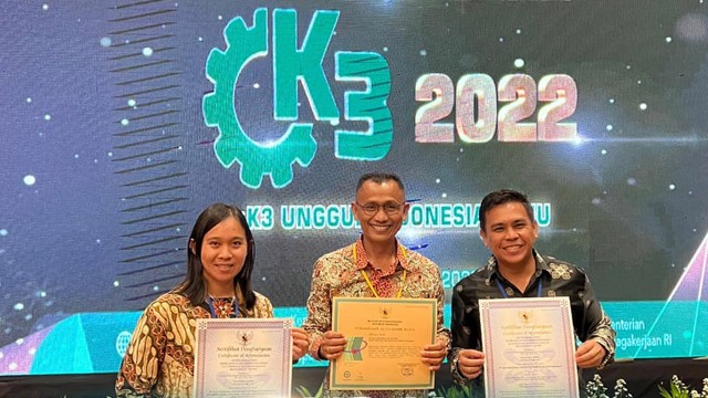 PLN UIW Suluttenggo menerima dua penghargaan sekaligus dalam ajang Penghargaan Kesehatan dan Keselamatan Kerja (K3) tahun 2022 yang digelar oleh Kementerian Ketenagakerjaan (Kemnaker) Republik Indonesia.