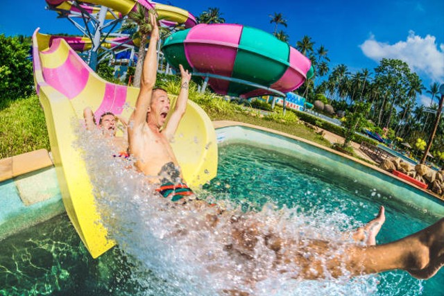 Tiket Masuk Kenjeran Waterpark Surabaya, Foto: Unsplash.