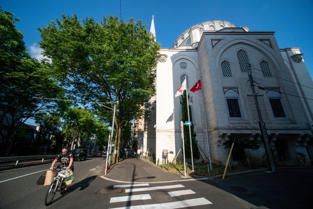 Masjid Tokyo tampak dari samping. Foto: Ahmad Ariska/acehkini