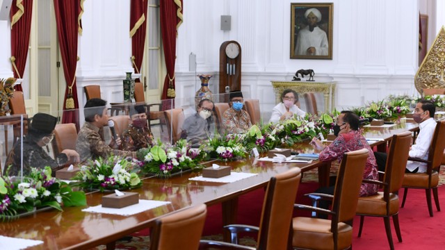 Presiden Jokowi menerima Aliansi Penyelenggara Pendidikan Indonesia, Istana Merdeka, Jakarta, 30 Mei 2022. Foto: Muchlis Jr/Biro Pers Sekretariat Presiden