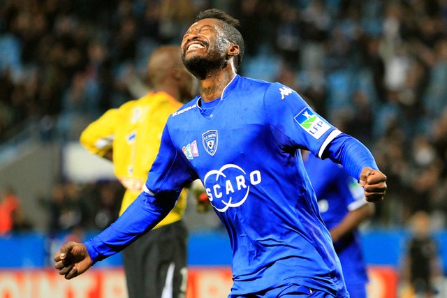 Djibril Cisse saat membela tim Auxerre. Foto: PASCAL POCHARD-CASABIANCA/AFP
