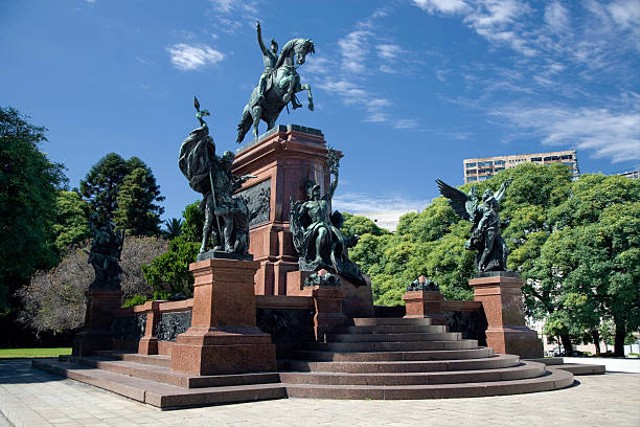 Monumento General San Martin di Buenos Aires, Argentina, Foto: Unsplash