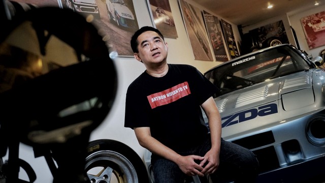 Anthon Novianto Kolektor Mobil Balap Retro Foto: Jamal Ramadhan/kumparan