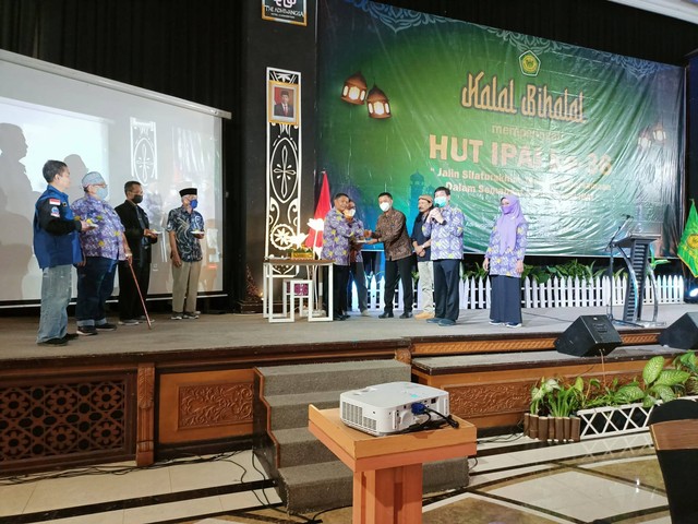 Acara Halal Bihalal IPAI Jawa Tengah yang diselenggarakan di Hotel Adiwangsa Surakarta/photo by : Website