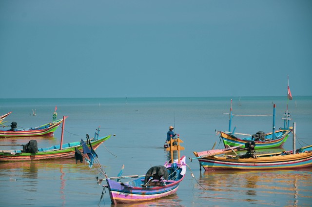 Wisata pantai tuban, Foto: Fauji Shiddiq /Unsplash