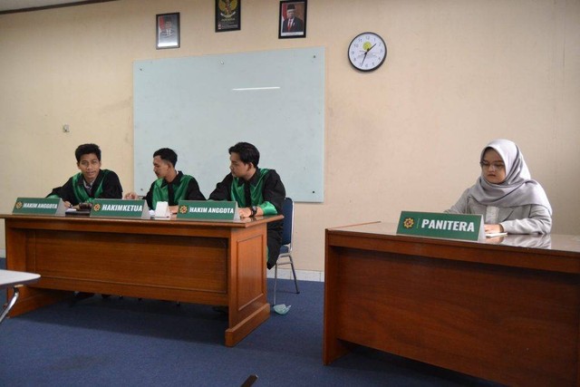 Mahasiswa HKI Universitas Muhammadiyah Jakarta lakukan praktik sidang semu