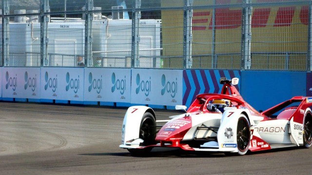 Bank Artha Graha Internasional kenalkan aplikasi agi di Formula E. Foto: Bank Artha Graha