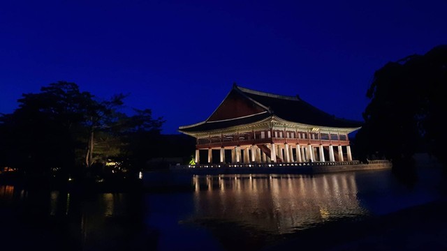 Keindahan Istana Gyeongbok di Seoul, Korea Selatan. Foto: Khiththati/acehkini