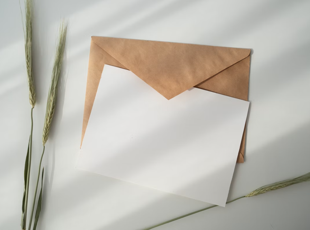 Ilustrasi penulisan tanggal surat yang benar untuk formal dan non formal. Foto: unsplash.com/katemacate