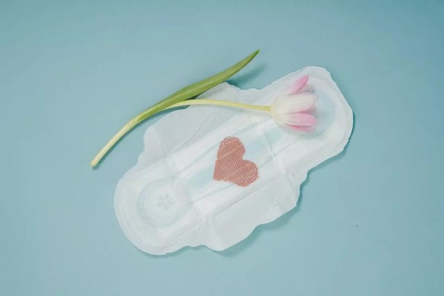 Ilustrasi ciri-ciri anak anak mengalami menstruasi pertama (Sumber: Pexels)