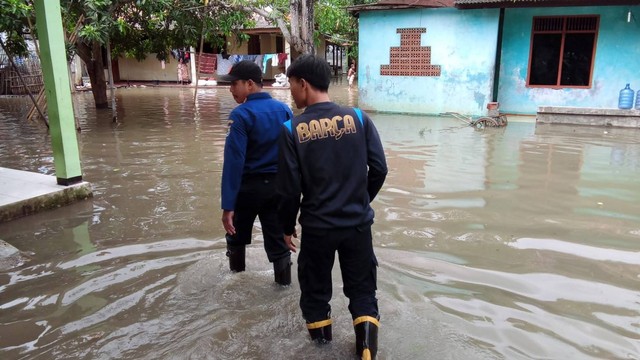 Ratusan rumah warga terendam banjir akibat meluapnya Sungai Cisadane di Tangerang, Selasa (7/6/2022). Foto: Dok. Istimewa