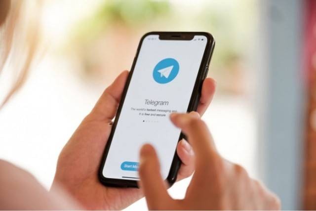 Ilustrasi cara memindahkan stiker Telegram ke WhatsApp. Foto: Cyberthreat ID