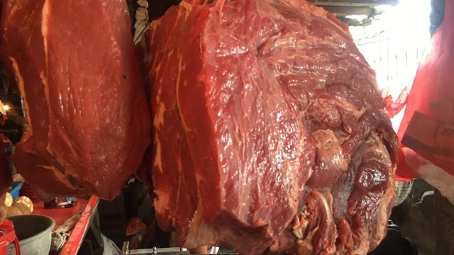 Ilustrasi daging sapi. Foto: Galang/kumparan