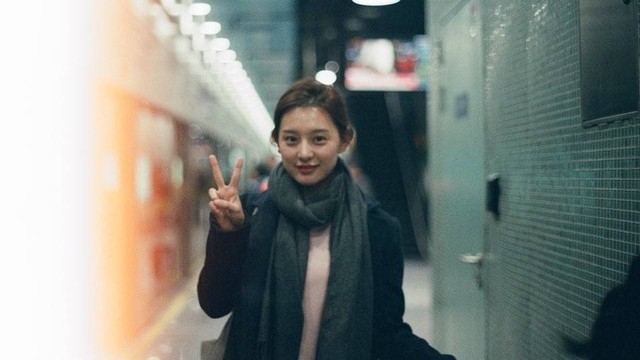 Kim Ji Won. Foto: Instagram/@Gewonii