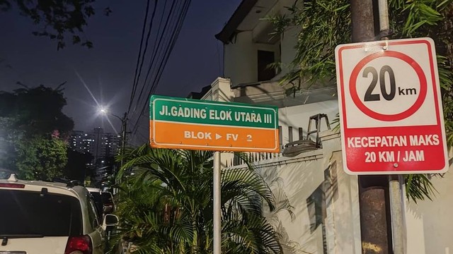 Lokasi usaha nasi padang babi di Kelapa Gading, Jakarta Utara.  Foto: Jonathan Devin/kumparan