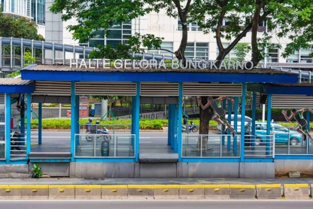 Rute dari Stasiun Sudirman ke GBK, Foto: Unsplash.