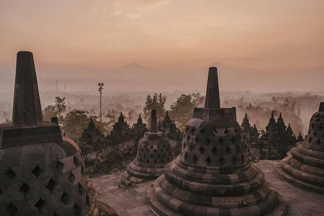 Jogja ke Borobudur berapa Jam. unsplash/steffen b.