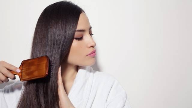Ilustrasi menyegarkan rambut. Foto: Shutterstock