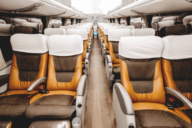 Rekomendasi Travel Surabaya Bali Yang Murah, Foto : Unplash/Jonathan Borba