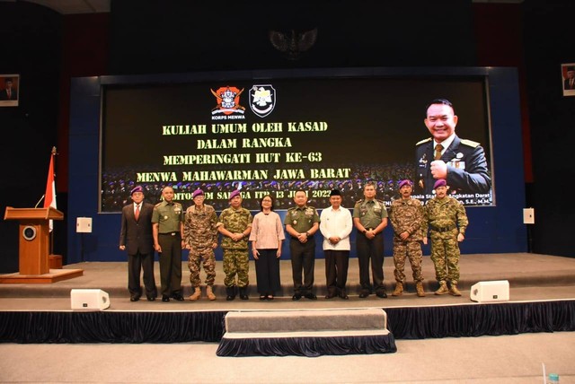 Jenderal Dudung beri pengarahan di ITB Foto: TNI AD