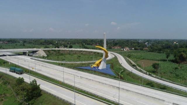 Tugu JMK di Simpang Madiun. Foto: JMK