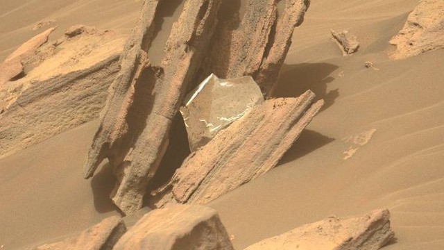 'Sampah' yang ditemukan robot penjelajah NASA di Mars. Foto: Perseverance Mars Rover NASA