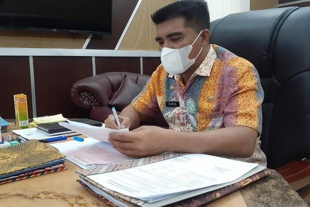 Kepala BKPSDM Kota Ternate Samin Marsaoly. Foto: Sansul Sardi/cermat