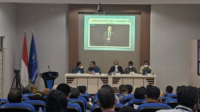 Apindo saat diskusi di kampus Universitas Buana Perjuangan Karawang. Foto: Dok. Istimewa