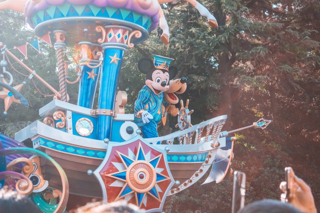 Harga Tiket Disneyland Jepang, Foto: unsplash/Roméo A.