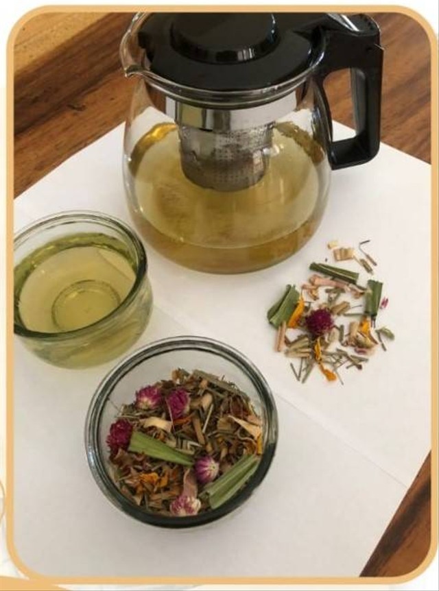 Racikan teh herbal dengan paduan daun pandan harum dari Desa Bakas,Klungkung, Bali - IST