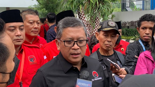Sekretaris Jenderal DPP PDI Perjuangan, Hasto Kristiyanto di Sekolah PDI-P, Lenteng Agung, Jakarta Selatan, Jumat (17/6/2022). Foto: Nugroho GN/kumparan