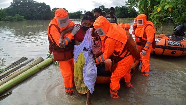 Ilustrasi banjir di Bangladesh, usai diterjang hujan monsun. Foto: AFP